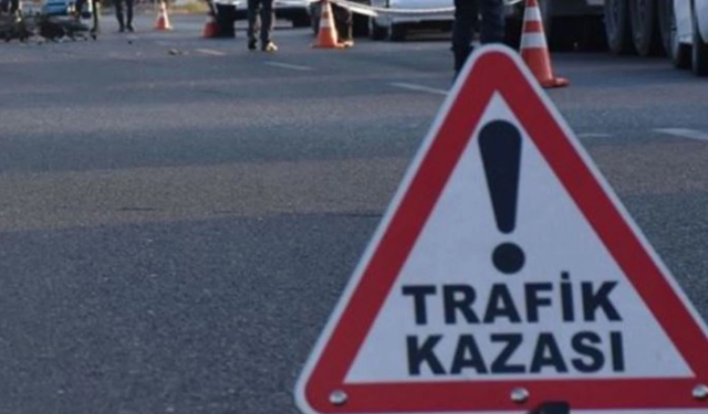 Alanya'da Feci Kaza: 2 Otomobil Çarpıştı