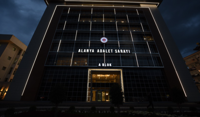 Alanya'da Otel Mutfağında Gece Yarısı Hırsızlık