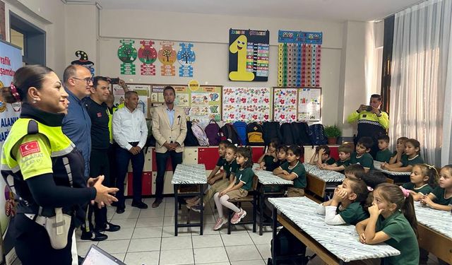 Alanya'da Öğrencilere Uygulamalı Trafik Eğitimi