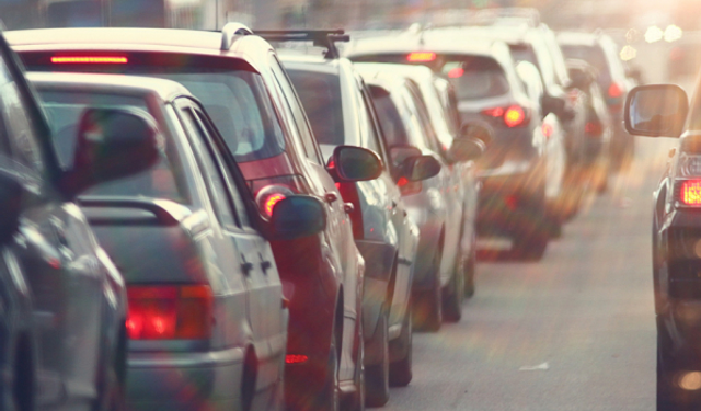Aracının Plakasını Kapatıp, Görünmez Hale Getiren Trafikten Men Edilecek