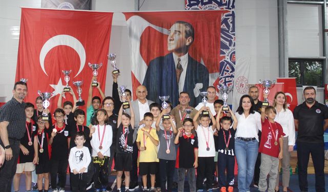 Gazi Mustafa Kemal Atatürk Satranç Turnuvasıyla Anıldı