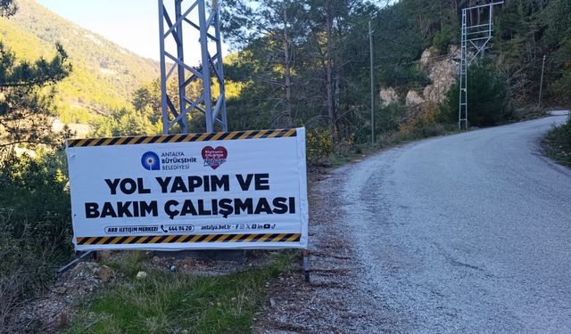 Sürücüler Dikkat: Akçatı Grup Yolu Trafiğe Kapatıldı