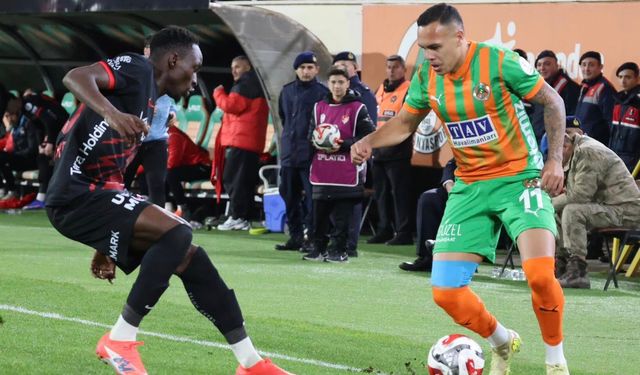 Alanyaspor İle Gençlerbirliği Golsüz Berabere Kaldı