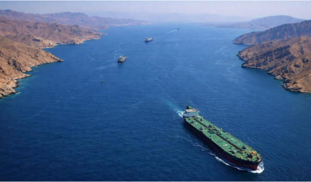 ABD’den İran Petrolüne Sınırlı Satış İzni