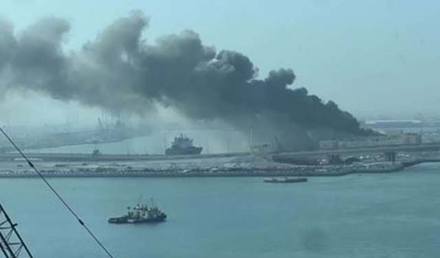 İran, Suudi Arabistan’daki Dünyanın En Büyük Rafinerisini Vurdu