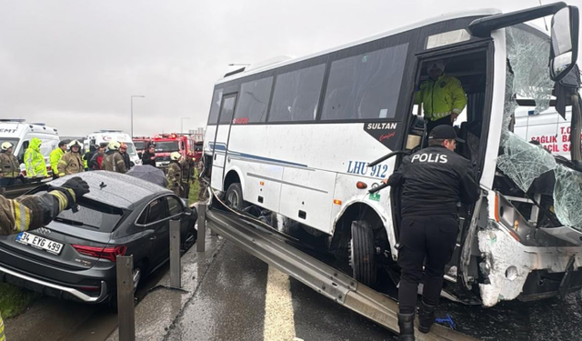 Kahreden Kazada Yaralı Kurtulan Polis Memuru Şehit Oldu