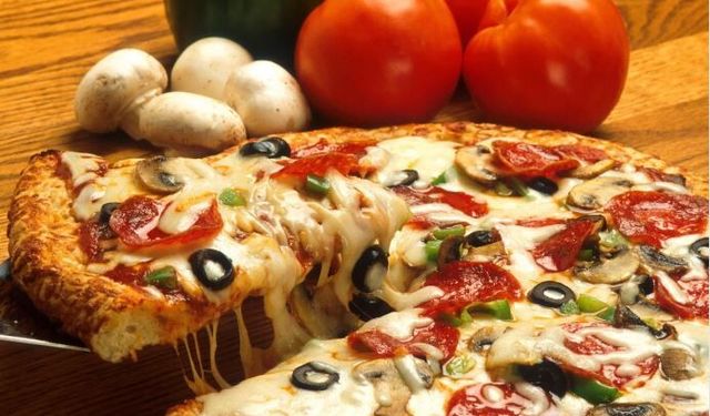 50 Yıllık Pizza Devi İflas Etti: Tüm Şubeler Kapandı