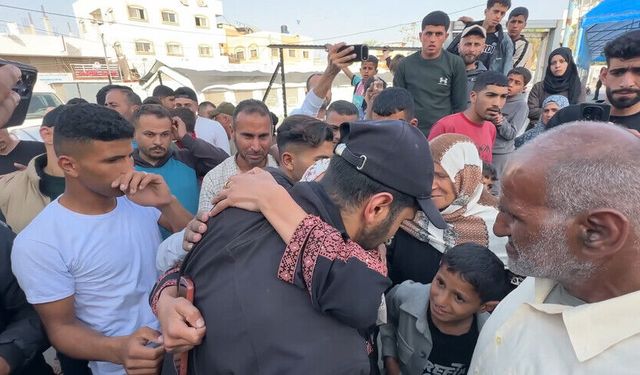 İsrail 24 Filistinliyi Serbest Bıraktı