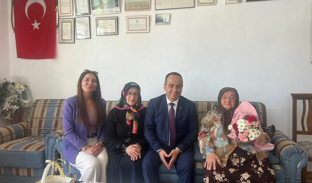 Başkan Özdemir'den Şehit Annelerine Anneler Gününde Anlamlı Ziyaret