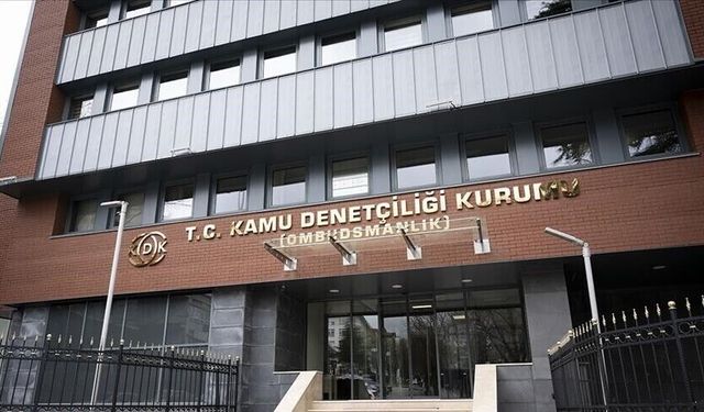 KDK’dan Üniversiteye “Burs Borcu Silinsin” Tavsiyesi