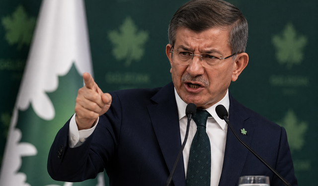 Davutoğlu’ndan CHP Kurultayı Kararına Tepki: “Siyaseti Dizayn Etme Çabası”