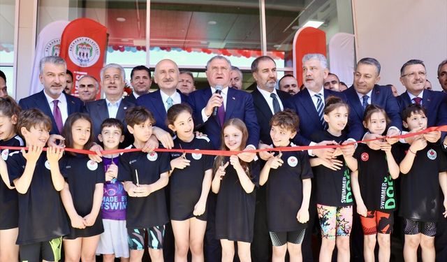 Bakan Bak: “12 Milyona Yakın Vatandaşa Yüzme Öğrettik”