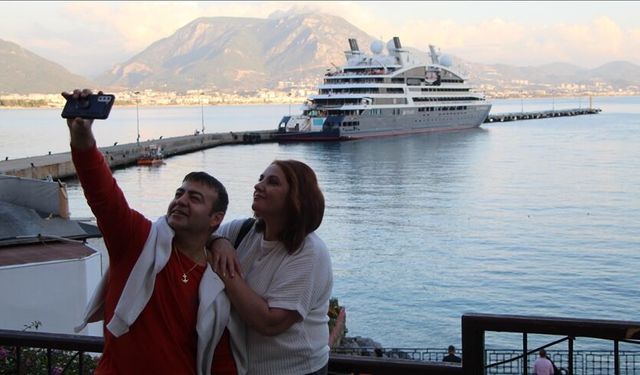 Yabancı Turistin Harcaması Düştü: Antalya ve Alanya’da Yeni Dönem Başladı