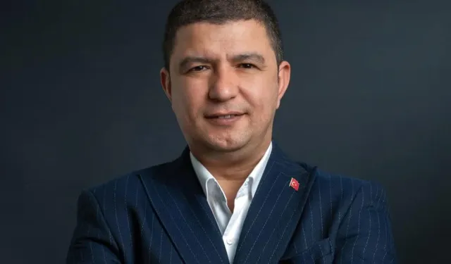 CHP’de İstifa Dalgası Büyüyor: Tire Belediye Başkanı Hayati Dokuroğlu da Partiden Ayrıldı
