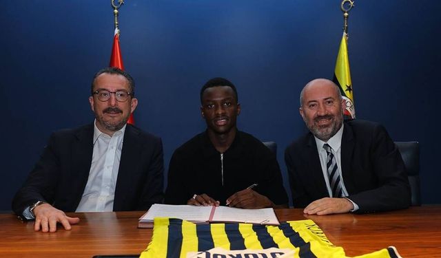 Fenerbahçe'den Amara Diouf Hamlesi: 5 Yıllık İmza