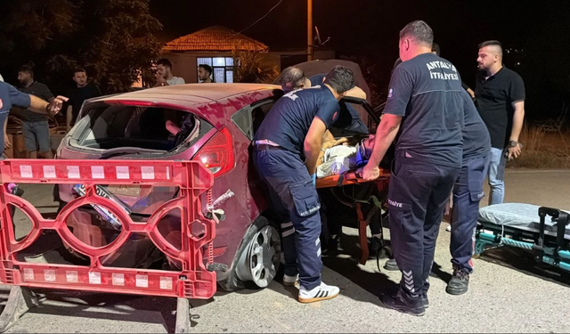 Gazipaşa'da Kontrolden Çıkan Otomobil Takla Attı: 4 Yaralı