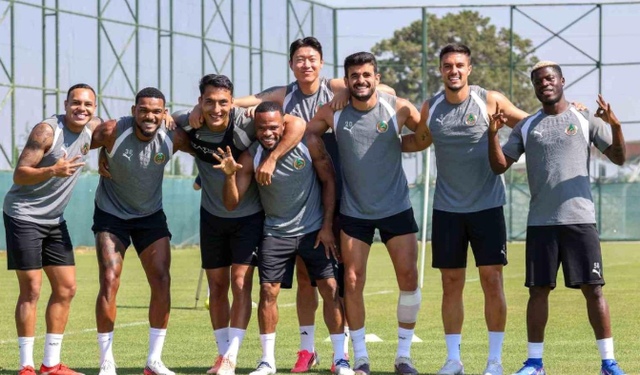 Corendon Alanyaspor, Burdur Kampında Taktik Çalışmalarını Sürdürüyor