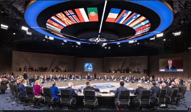 NATO Zirvesi Sonuç Bildirgesi Yayımlandı: 50 Milyar Dolarlık Savunma Tedariki Kararı