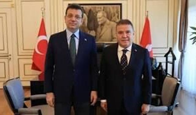 Muhittin Böcek'ten İmamoğlu Hakkında Dikkat Çeken İddialar