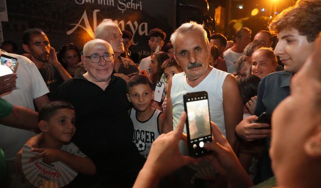 Alanya'da Yeşilçam Açık Hava Sineması İlyas Salman’ın Katılımıyla Final Yaptı