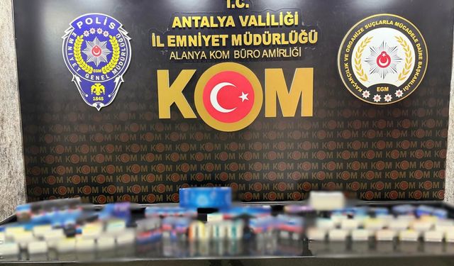 Alanya Dâhil 5 İlçede Kaçakçılık Operasyonları: Binlerce Ürün Ele Geçirildi!