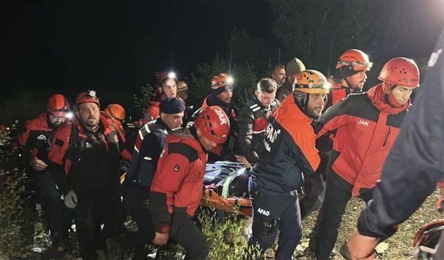 Isparta Yazılı Kanyon’da Mahsur Kaldılar: 1 İhh Gönüllüsü Hayatını Kaybetti