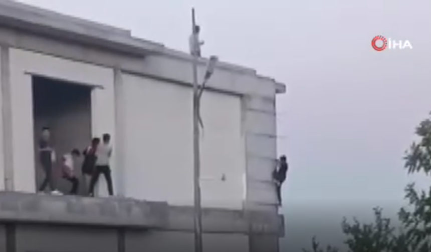 İnşaata Tırmanarak Canlarını Hiçe Saydılar