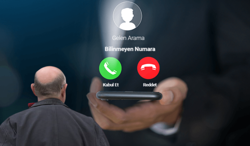 Yaşlı Adam Dolandırıcısına O Kadar İnandı Ki Soluğu Hemen Bankada Aldı