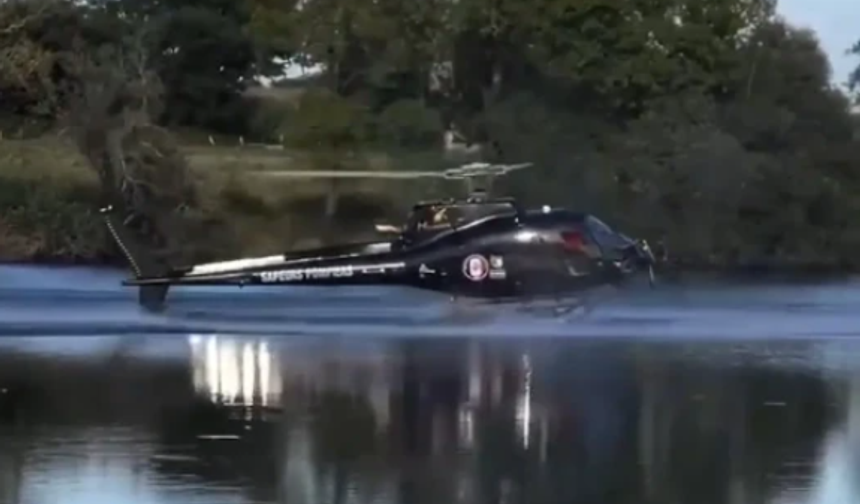 Su Almak İçin Göle İnen Yangın Söndürme Helikopteri Suya Çakıldı