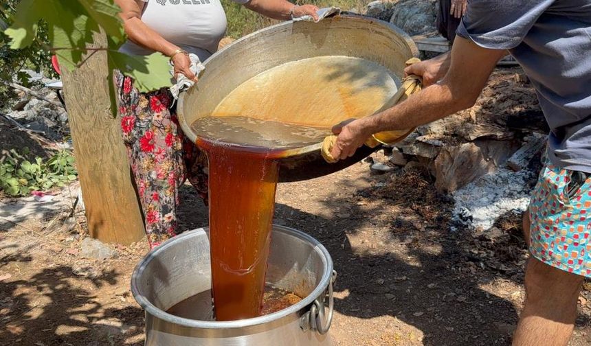 Ateşte Pişen Lezzet Köy Dayanışmasıyla Sofrada!