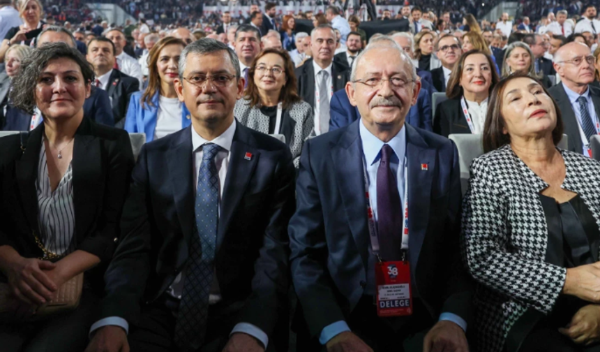 CHP İstanbul İl Kongresi İptal Edildi: Gözler Özel’in Başkan Seçildiği Genel Kurultayda