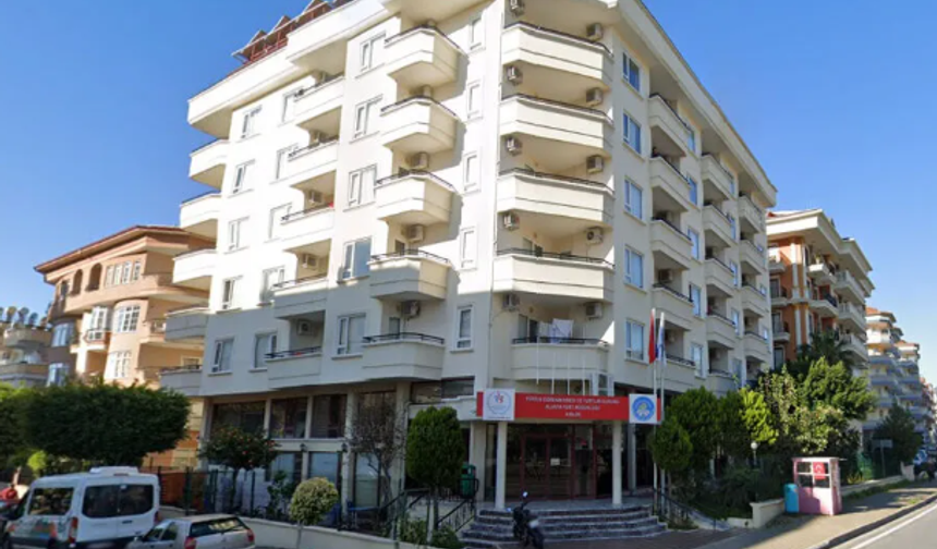 Alanya’da Binlerce Öğrenciye Barınma Sorunu: KYK Yurtları Doldu, Gözler Kiralık Evlerde