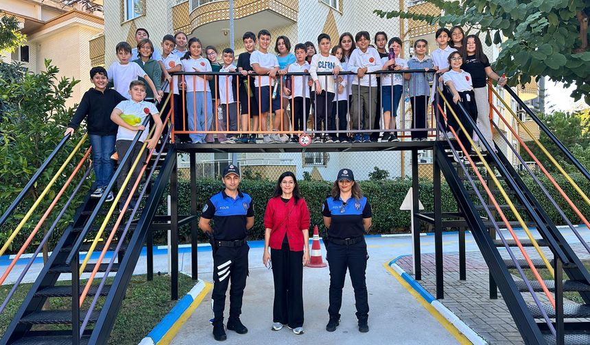 Alanya'da Öğrencilere Trafik Bilinci Aşılandı