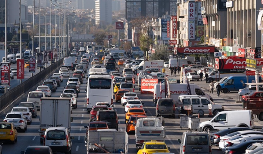 Motorin 60 Liraya Dayandı: Akaryakıta Yeni Zam Geliyor