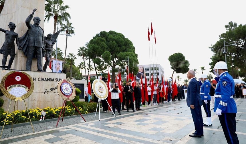 Alanya Cumhuriyetin Kurucusu Mustafa Kemal Atatürk'ü Saygı ve Özlemle Andı