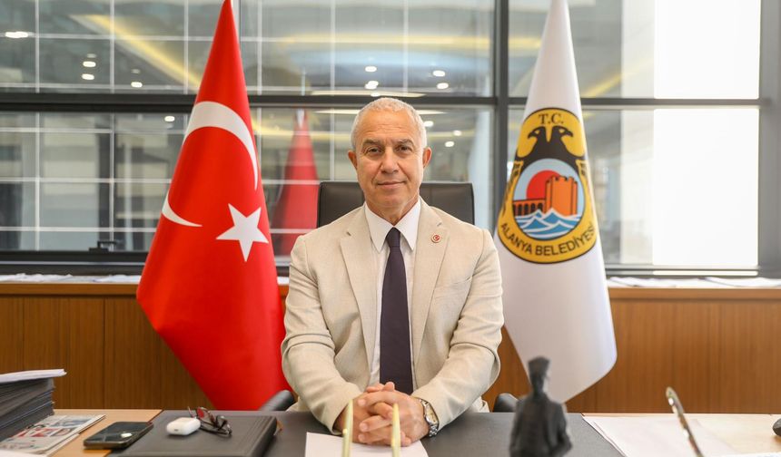 Başkan Özçelik: Atatürk Türk Milleti'nin Ebedi Işığıdır