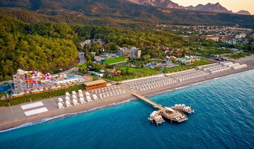 Rus İş İnsanının Antalya’daki Lüks Oteli 6 Milyar TL'ye Satışa Çıkarıldı