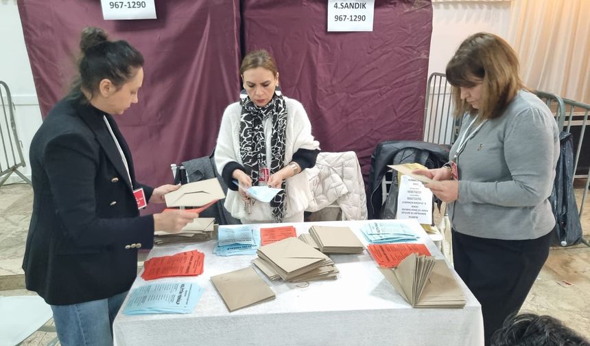 Alanya’da Bakkallar Oy Başında: Sandıklar Kapandı, Sonuçlar Az Sonra