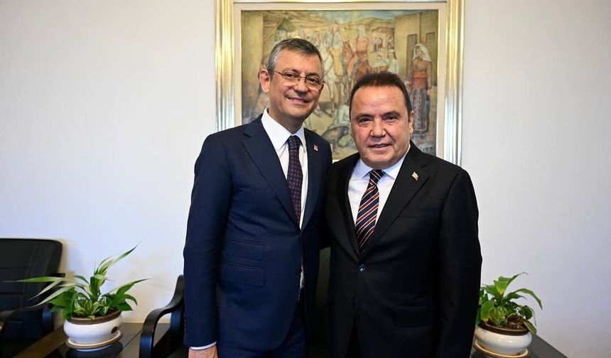 Özgür Özel’den “Böcek” Çıkışı: “İftiracı Ol Diye Şantaj Yapıyorlar”