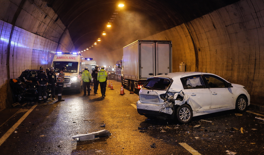 Bolu Dağı Tüneli’nde Zincirleme Kaza: 1’i Çocuk 5 Kişi Yaralandı