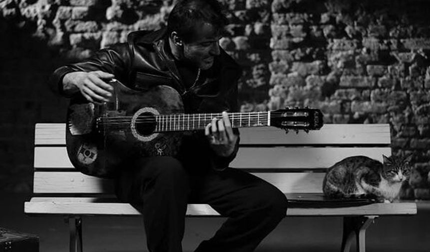 Popstar Yarışmasıyla Tanınan Şarkıcı Rıza Tamer Hayatını Kaybetti