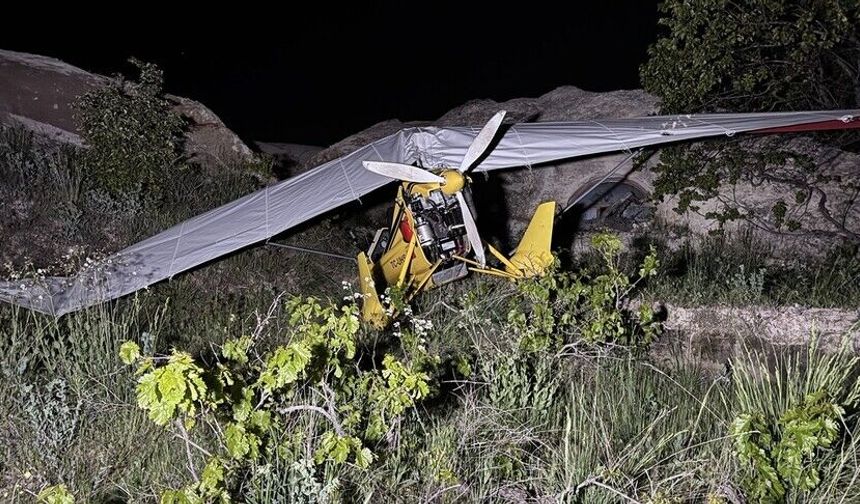 Kapadokya’da Microlight Acil İniş Yaptı: Pilot ve Yolcu Yaralandı