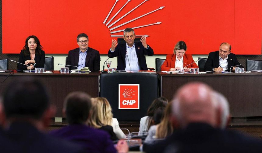 CHP’de Toplantı Sonrası Yol Haritası: Gözler Kurultay Kararına Çevrildi