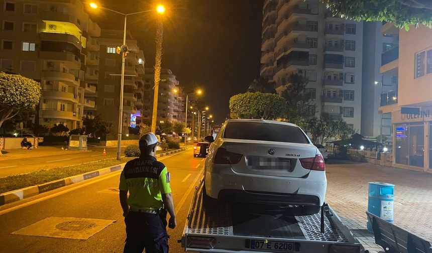 Alanya’da Korsan Taşımacılığa Geçit Yok: 8 Araç Yakalandı