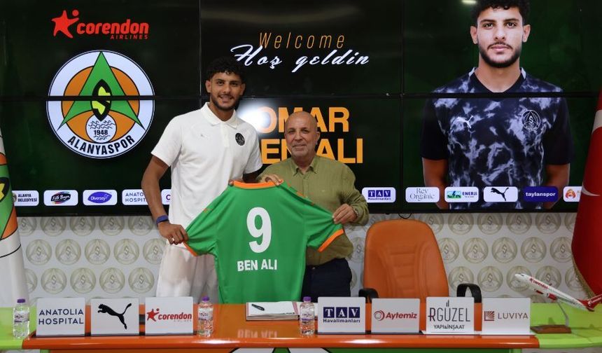 Corendon Alanyaspor, Tunuslu Forvet Omar Ben Ali'yi Transfer Etti