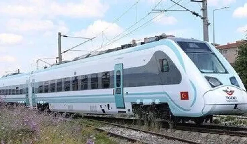 Milli Elektrikli Trenler Uzunköprü-Halkalı Hattında Seferlere Başlıyor