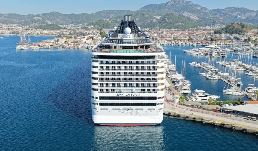 Dev Cruise Gemileri Muğla'ya Binlerce Turist Getirdi