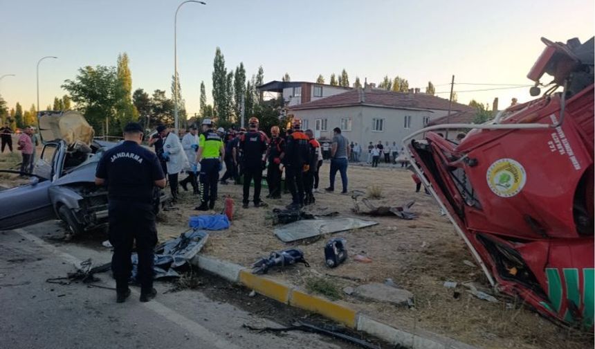 Yangından Dönen Arazöz Kazaya Karıştı: 1 Ölü, 5 Yaralı