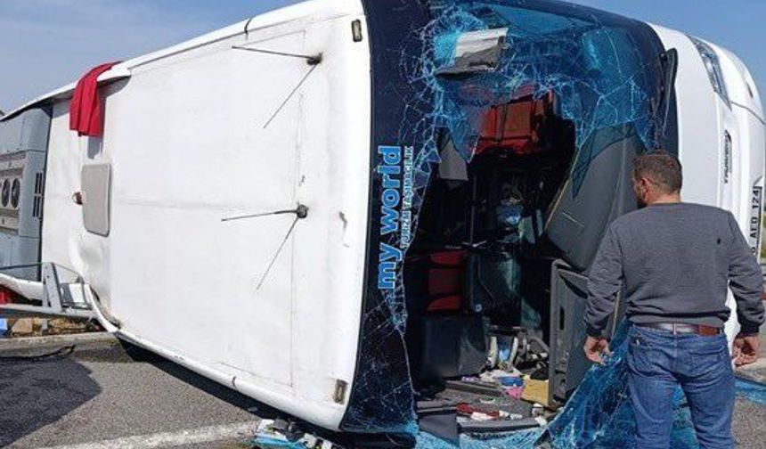 Manisa’da Feci Kaza: Tır ile Yolcu Otobüsü Çarpıştı! Ölü ve Yararılar Var