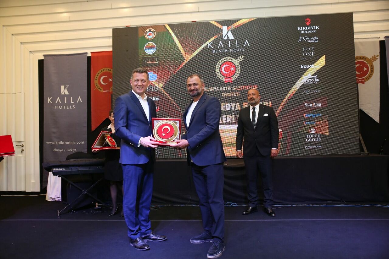 585510B0 A33C 42C7 84Cf 161552953A46